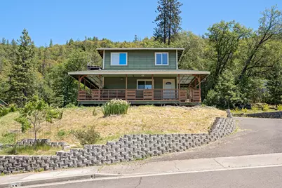 105 Linda Lane, Shady Cove, OR 97539 - Photo 1