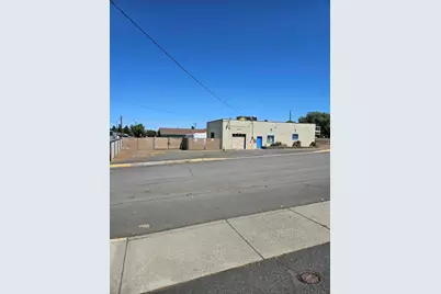 84 SW K Street, Madras, OR 97741 - Photo 1