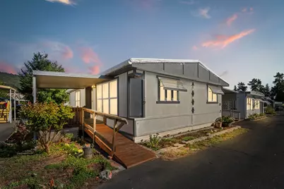 2325 NW Highland Avenue #9, Grants Pass, OR 97526 - Photo 1