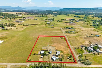 4071 Winnetka Road, White City, OR 97503 - Photo 1