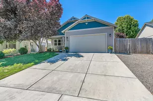 483 Sienna Hills Dr Dr, Eagle Point, OR 97524 - Photo 1