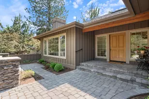 3013 NW Melville Dr, Bend, OR 97703 - Photo 1