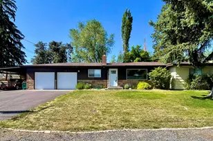 6225 Maryland Ave, Klamath Falls, OR 97603 - Photo 1