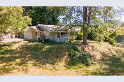 1105 NE Beacon Drive, Grants Pass, OR 97526 - Photo 1