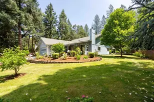 957 Foots Creek Rd, Gold Hill, OR 97525 - Photo 1