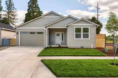 358 Cascade Drive, Central Point, OR 97502 - Photo 1