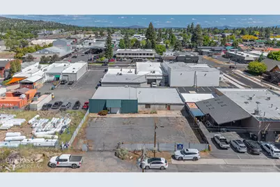 164 NE Irving Avenue, Bend, OR 97701 - Photo 1