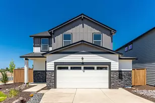 21605 SE Fuji Dr, Bend, OR 97702 - Photo 1