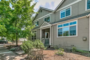 411 N Mountain Ave, Ashland, OR 97520 - Photo 1