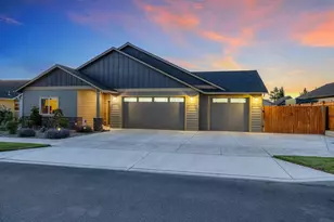 4847 SW Zenith Ave, Redmond, OR 97756 - Photo 1