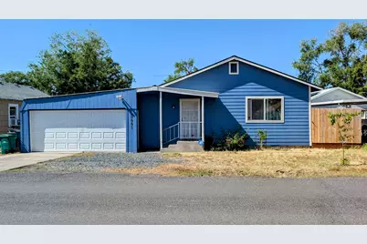 3441 Bristol Avenue, Klamath Falls, OR 97603 - Photo 1