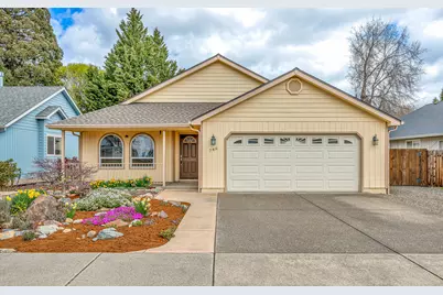 746 Marshall Avenue, Medford, OR 97501 - Photo 1