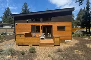 61304 SE Wizard Ln, Bend, OR 97702 - Photo 1