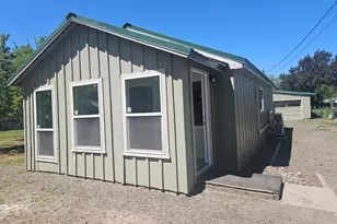 1162 S H St, Lakeview, OR 97630 - Photo 1