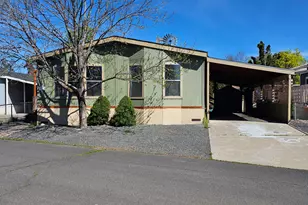 4647 Winter Ave, Klamath Falls, OR 97603 - Photo 1