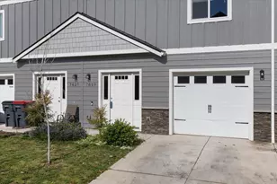 7829 Jacqueline Way, White City, OR 97503 - Photo 1