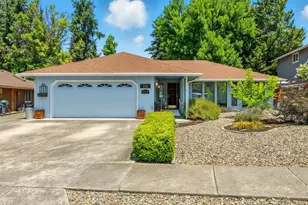 2757 Rosewood St, Medford, OR 97504 - Photo 1