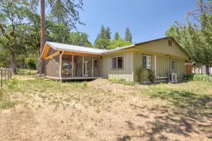 532 Sheraton Dr, Williams, OR 97544 - Photo 1
