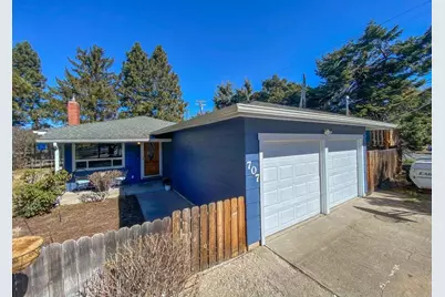 707 W Oregon Avenue, Klamath Falls, OR 97601 - Photo 1