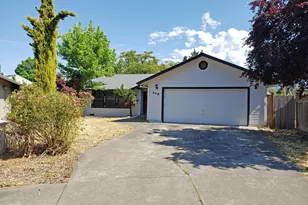 208 Jacob Cir, Talent, OR 97540 - Photo 1