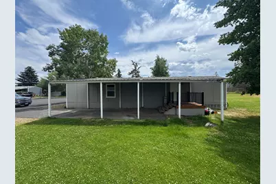 528 NW 17th Street, Redmond, OR 97756 - Photo 1