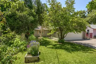 918 Reddy Ave, Medford, OR 97504 - Photo 1