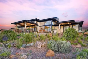 19280 Christopher Ct, Bend, OR 97702 - Photo 1