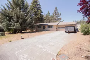 2720 NE Flower Ct, Bend, OR 97701 - Photo 1