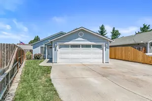 113 Horton Cir, Medford, OR 97501 - Photo 1