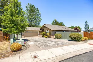 1542 SW Yucca Dr, Grants Pass, OR 97527 - Photo 1