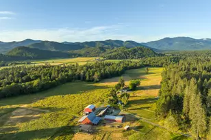 701 Messinger Rd, Grants Pass, OR 97527 - Photo 1