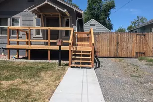 1430 Lookout Ave, Klamath Falls, OR 97601 - Photo 1