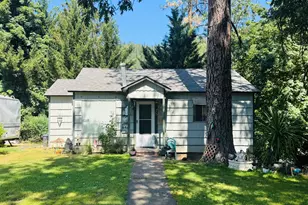 950 W Evans Creek Rd, Rogue River, OR 97537 - Photo 1