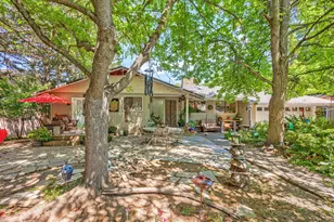 530 Maple Way, Ashland, OR 97520 - Photo 1