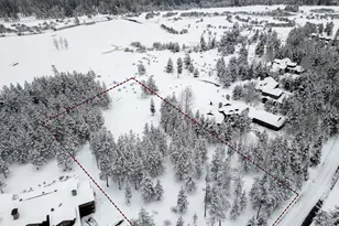 56340 Twin Rivers Dr, Bend, OR 97707 - Photo 1