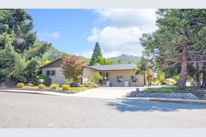 705 NE Beacon Drive, Grants Pass, OR 97526 - Photo 1