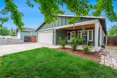 2555 SW Timber Avenue, Redmond, OR 97756 - Photo 1