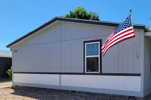 2208 Lara Ln, Central Point, OR 97502 - Photo 1