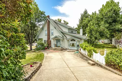 127 4th Avenue, Gold Hill, OR 97525 - Photo 1