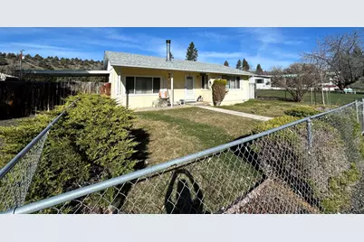 448 NW Johnson Avenue, Prairie City, OR 97869 - Photo 1