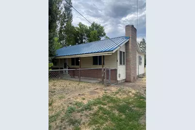 1445 Dayton Street, Klamath Falls, OR 97603 - Photo 1
