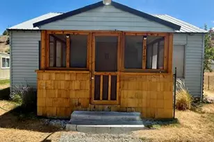 318 SW Brent Dr, John Day, OR 97845 - Photo 1