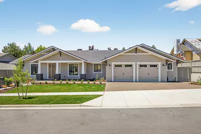 518 Autumn Hills Drive, Medford, OR 97504 - Photo 1