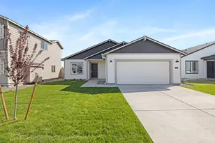 3355 NW 12th St, Redmond, OR 97756 - Photo 1