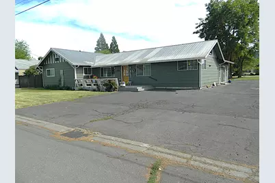 1030 Bismark Street, Klamath Falls, OR 97601 - Photo 1