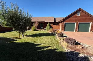 6506 Sarah Cir, Klamath Falls, OR 97603 - Photo 1