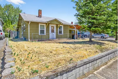 27 Elm Street, Medford, OR 97501 - Photo 1