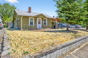 27 Elm St, Medford, OR 97501 - Photo 1