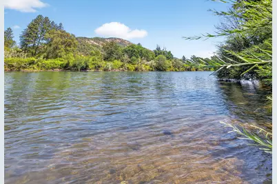 5504 Rogue River Highway, Gold Hill, OR 97525 - Photo 1