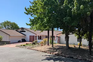 133 Tiffany Way, Grants Pass, OR 97526 - Photo 1